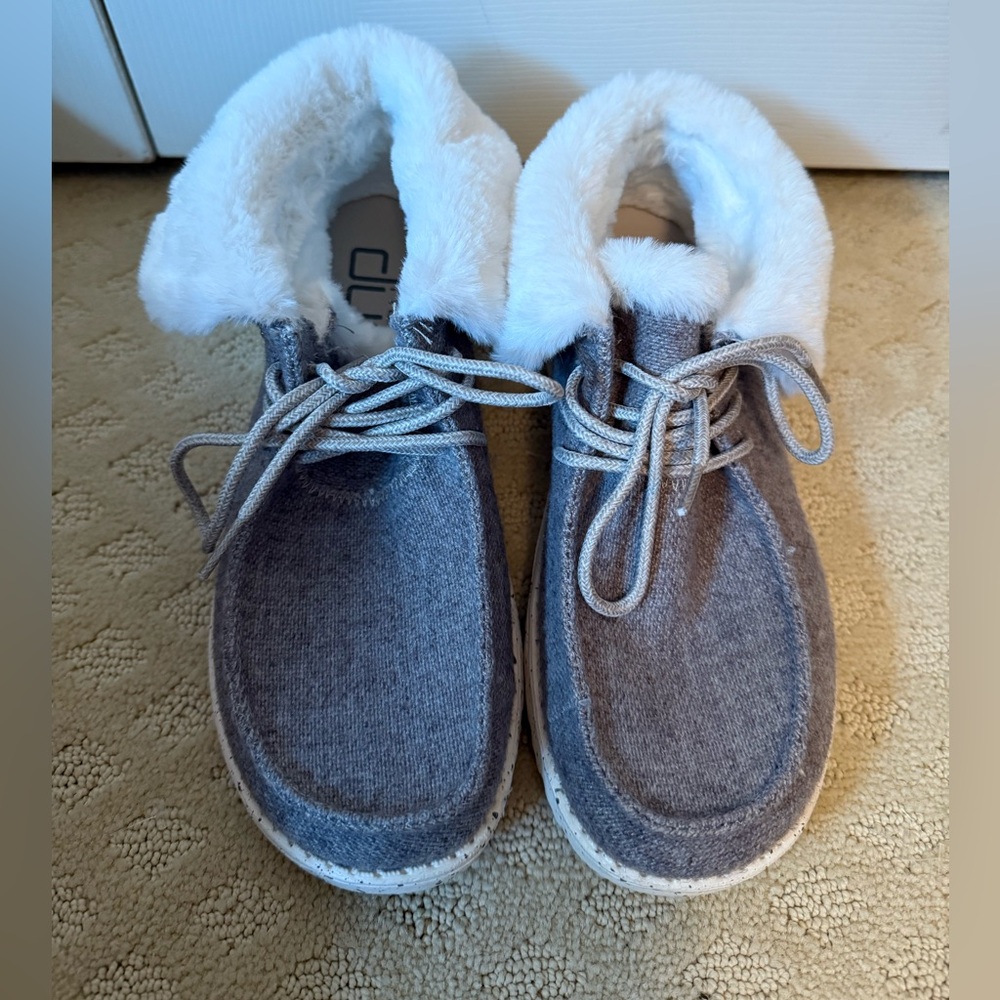 Hey Dude Women’s Wendy Fold Boots